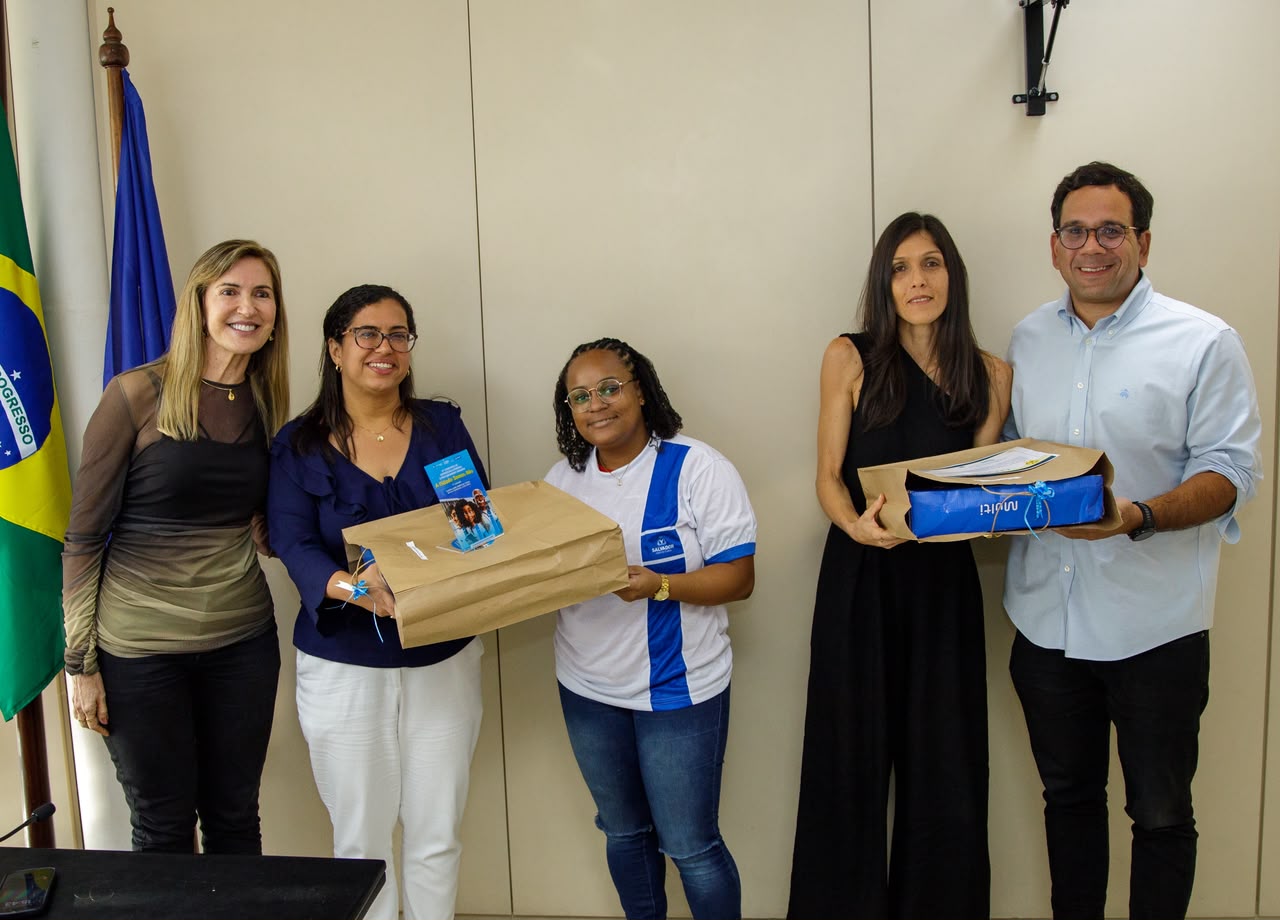 ​Concurso literário premia estudantes da EJA por criatividade e participação cidadã