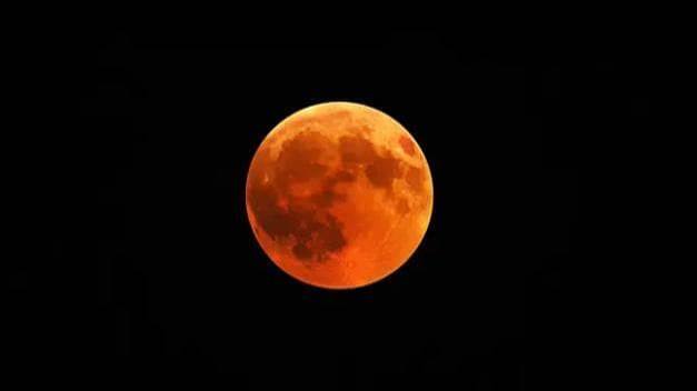 ​Eclipse lunar quase total será visível em todo o Brasil nesta semana