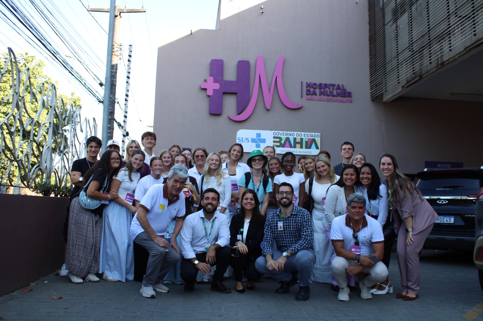 ​Hospital da Mulher recebe estudantes dos Estados Unidos em visita sobre o SUS