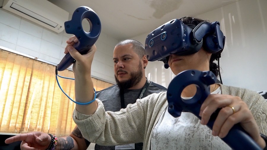 ​Pesquisa da USP utiliza realidade virtual e inteligência artificial para investigar sinais precoces de declínio cognitivo