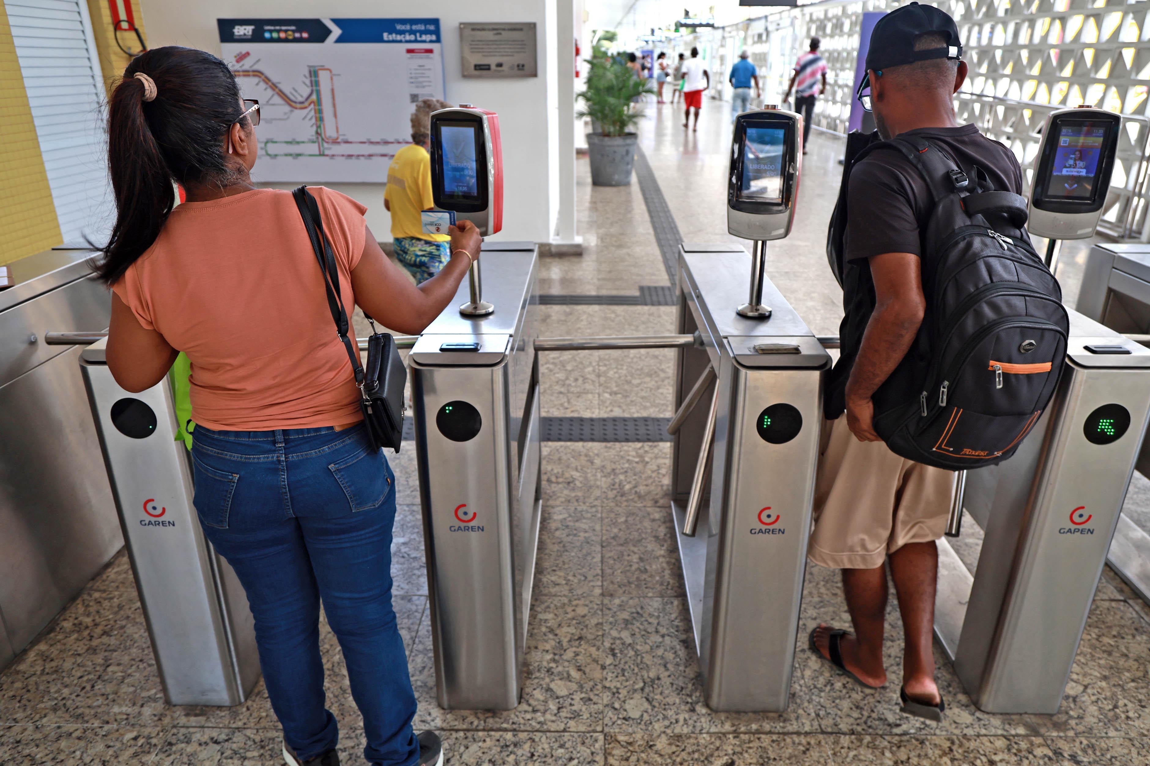 ​BRT de Salvador começa a aceitar pagamento por QR Code neste sábado