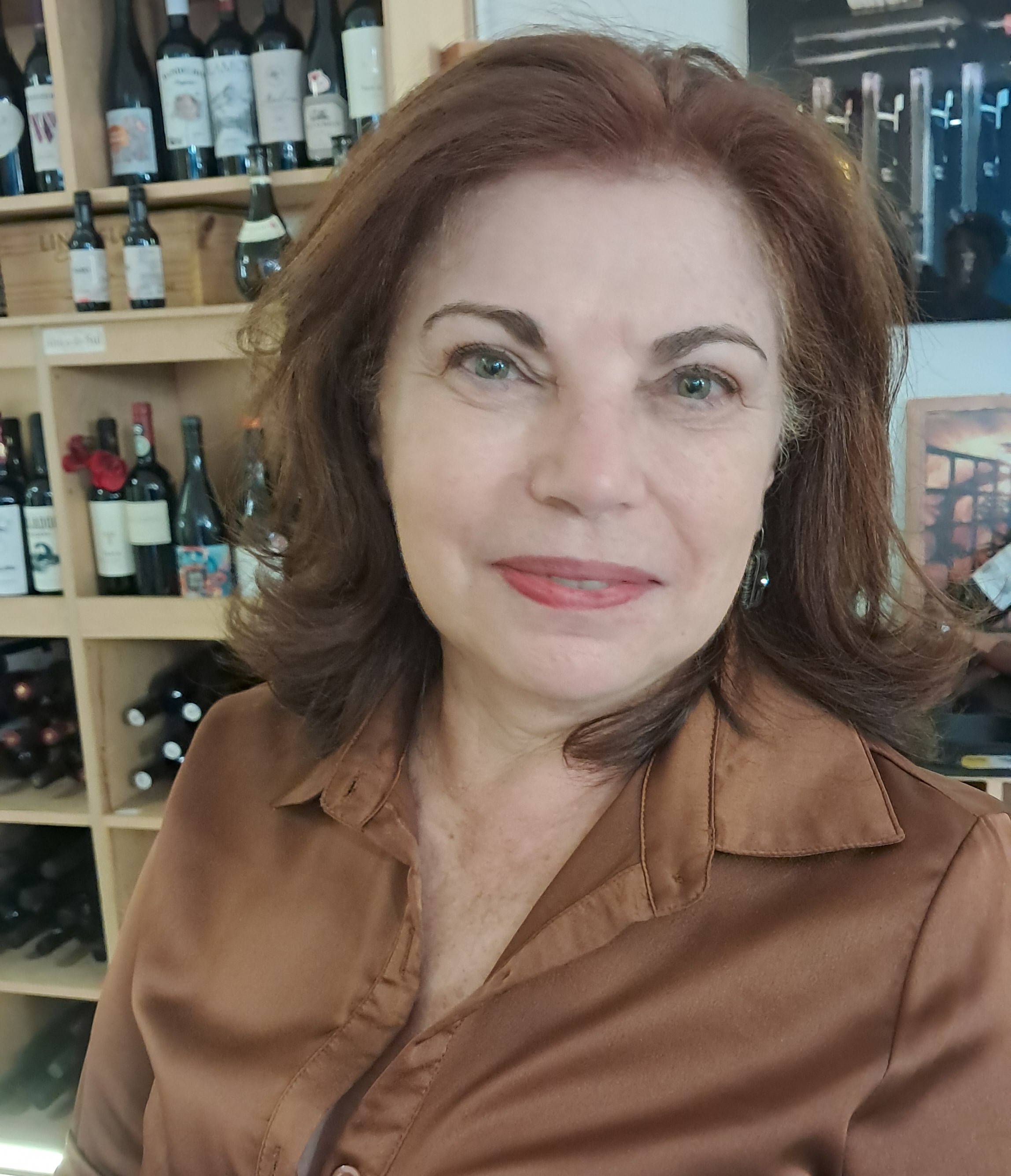 ​Sommelière Ana de Andrade revela os 10 vinhos que você precisa conhecer no programa 5 Sentidos