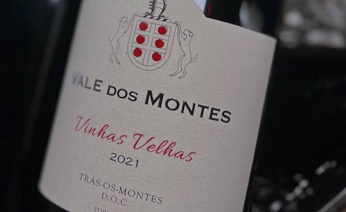 ​Vinícola de Fernando Macambira conquista medalha de ouro internacional com rótulo produzido em Trás-os-Montes