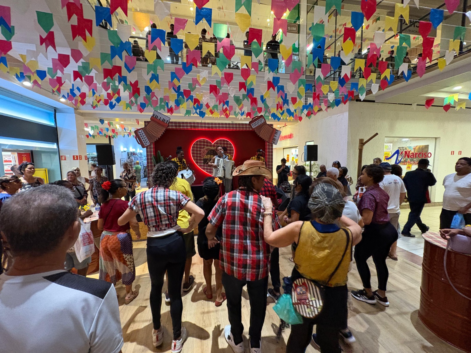 Shopping Center Lapa tem “São João do Amor” até dia 28