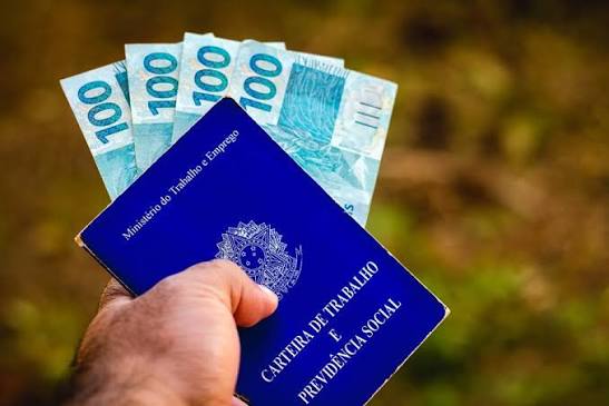 ​INSS começa a pagar benefícios de agosto nesta terça-feira