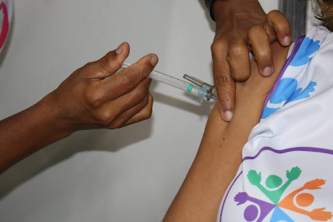 Bahia reforça vacinação para impedir a volta do sarampo