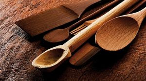 ​Fim da Colher de Pau: Foco de Contaminação por Fungos e Bactérias, Utensílio Deve Sair das Cozinhas Brasileiras