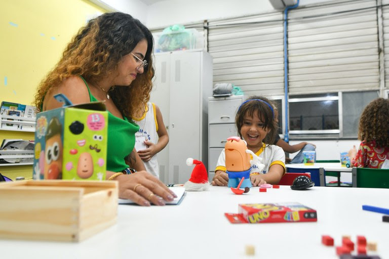 Governo do Brasil regulamenta Política Nacional de Cuidados