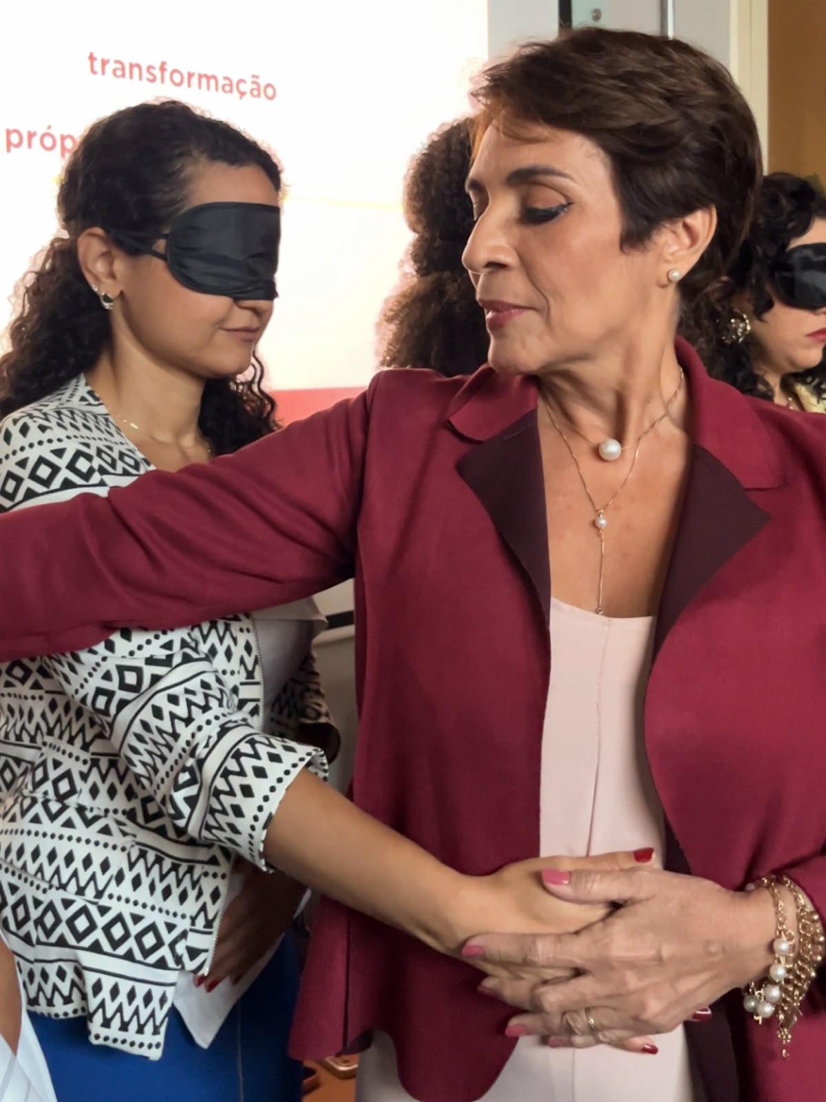 ​Do Planalto à Amazônia: Dina Rachid apresenta "A Voz de Salto Alto®" em Brasília e Belém