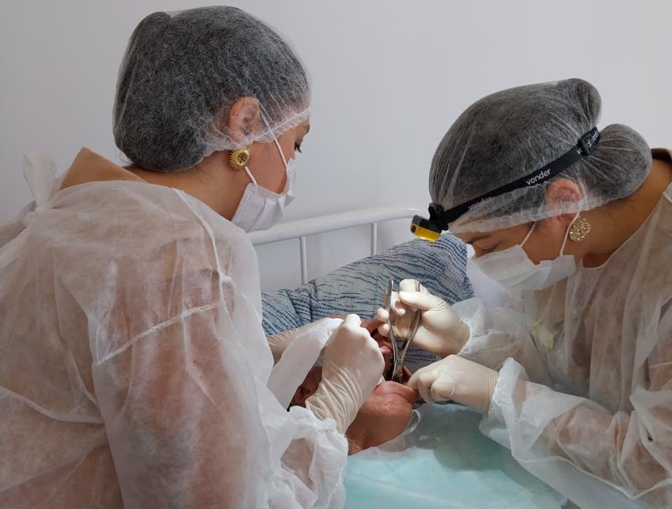 ​Salvador e Lauro de Freitas passam a contar com atendimento odontológico domiciliar para pacientes com doenças crônicas