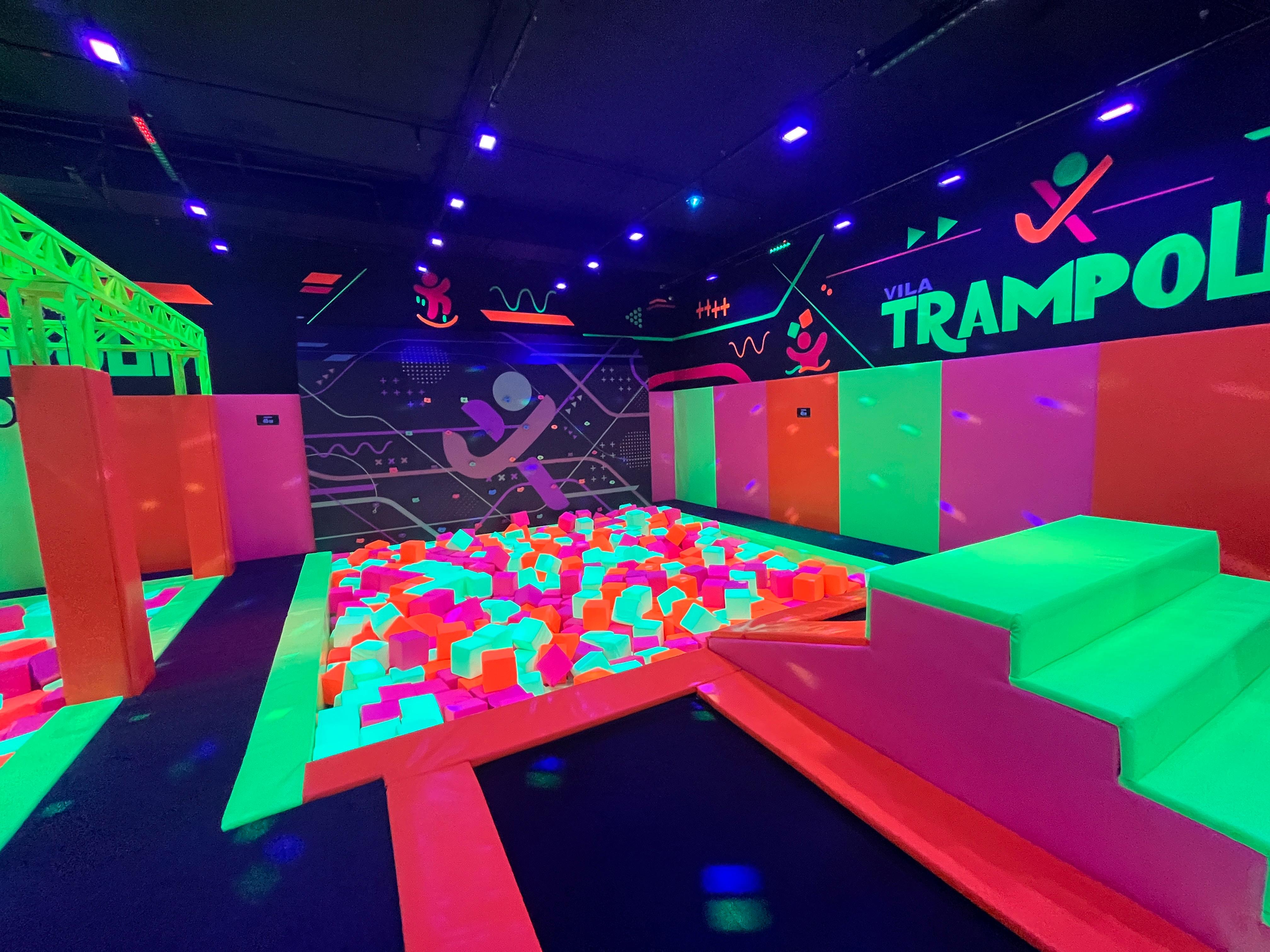 Vila Trampolim Park Shopping Paralela promete muita adrenalina e diversão