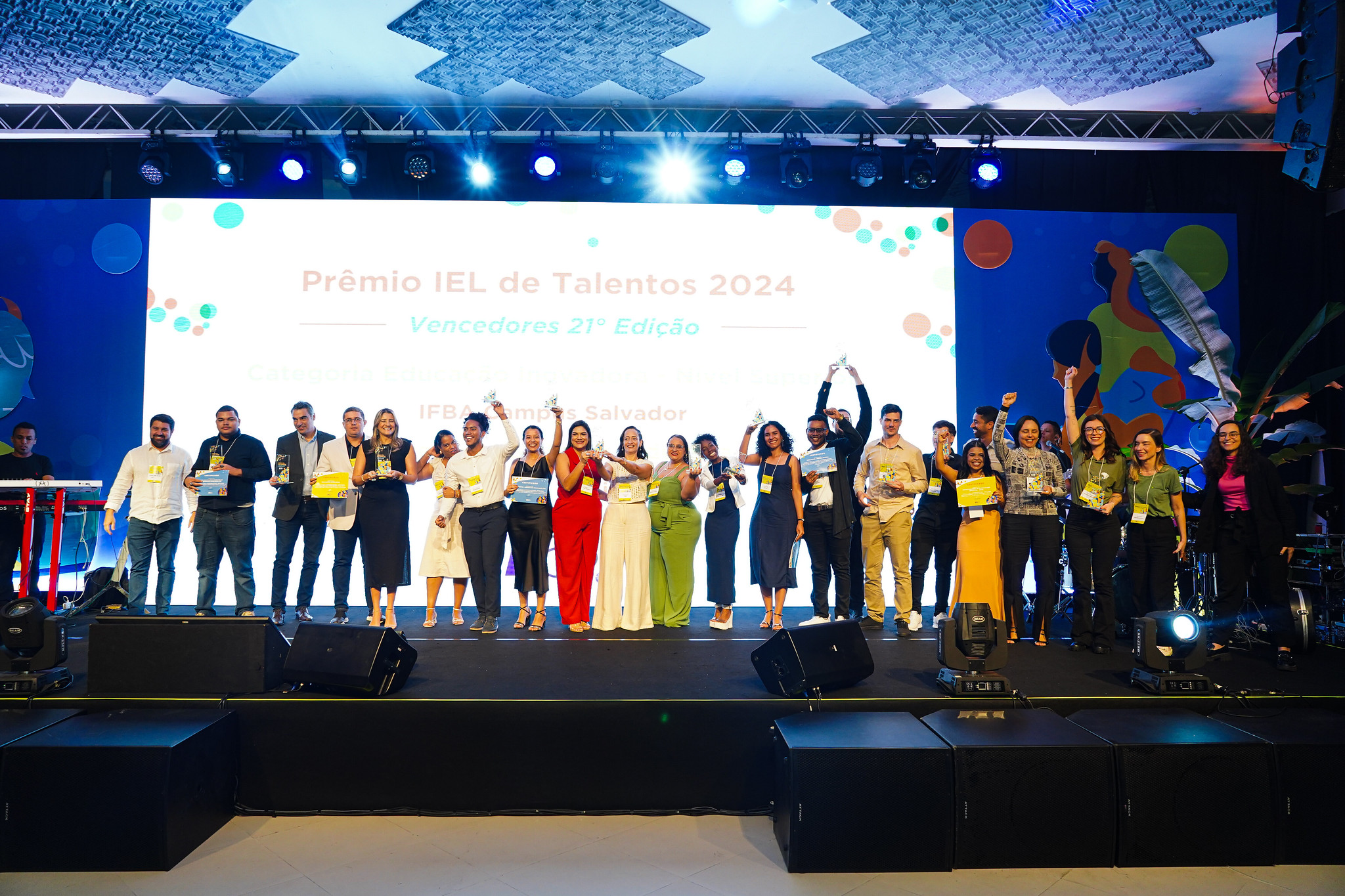 Prêmio celebra empresas e jovens que transformam mercado de trabalho baiano