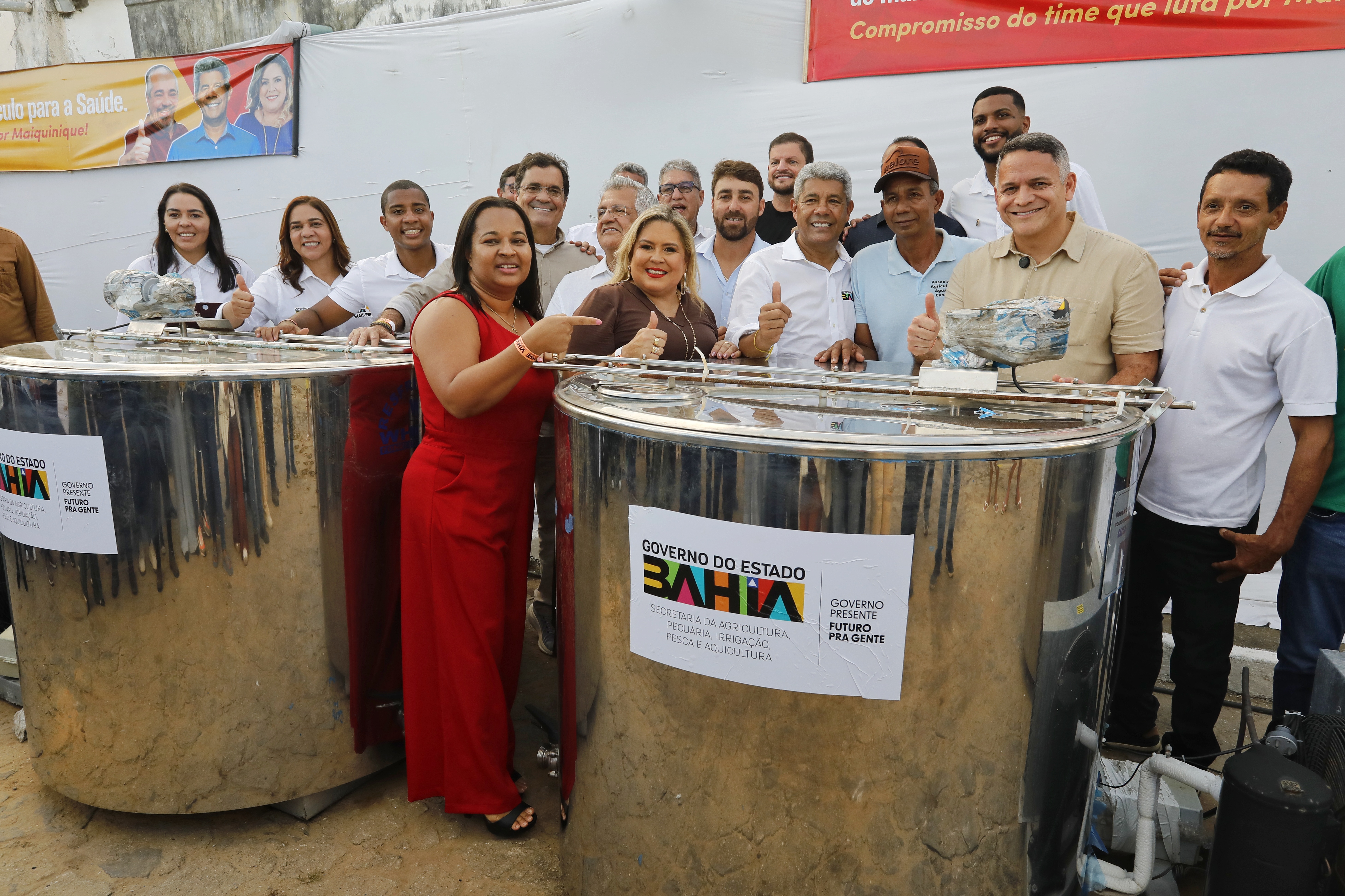 ​Seagri Entrega Tanques Resfriadores de Leite a Agricultores de Maiquinique