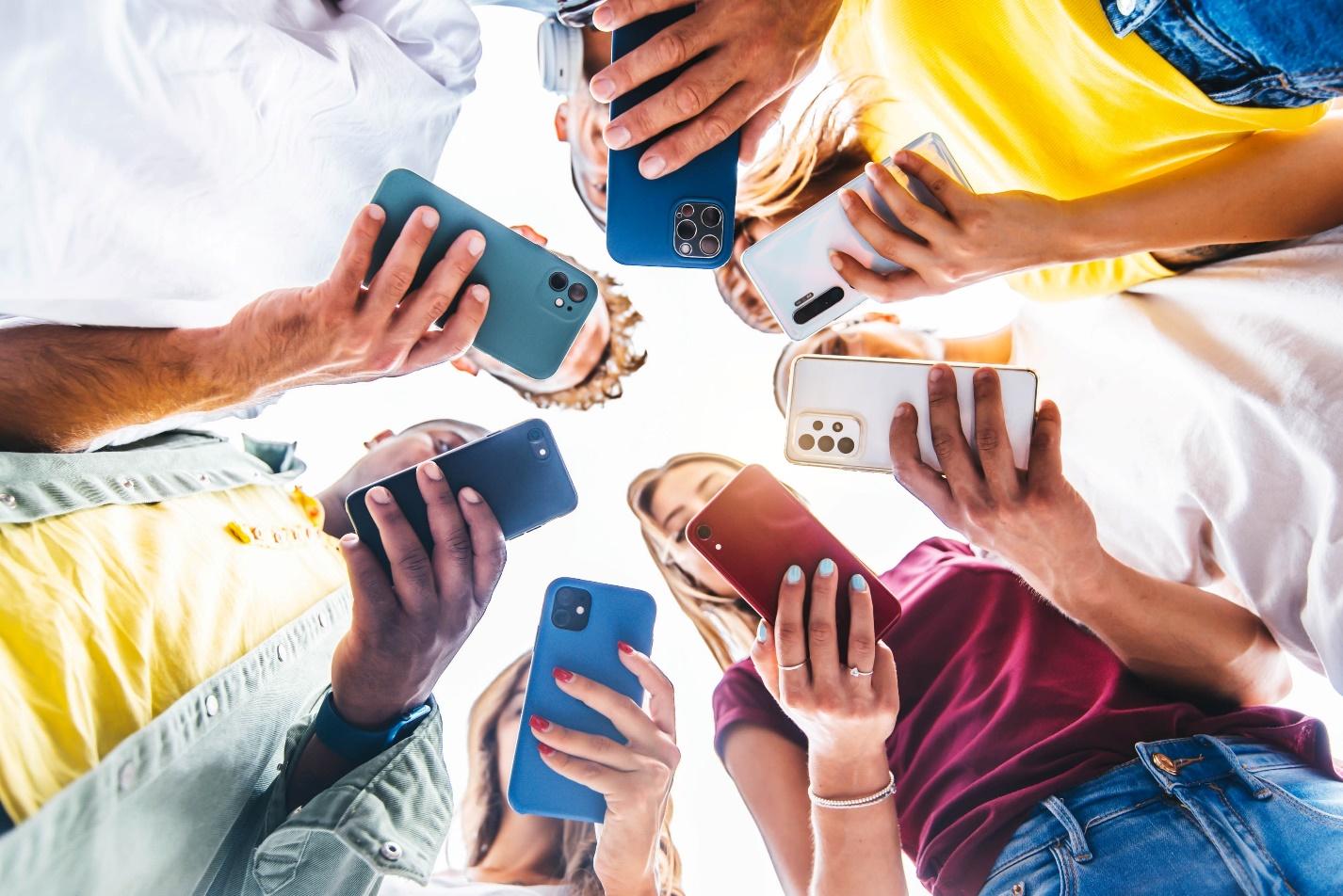 Estudo aponta perfil de quem é mais provável desenvolver ansiedade por uso excessivo de celular