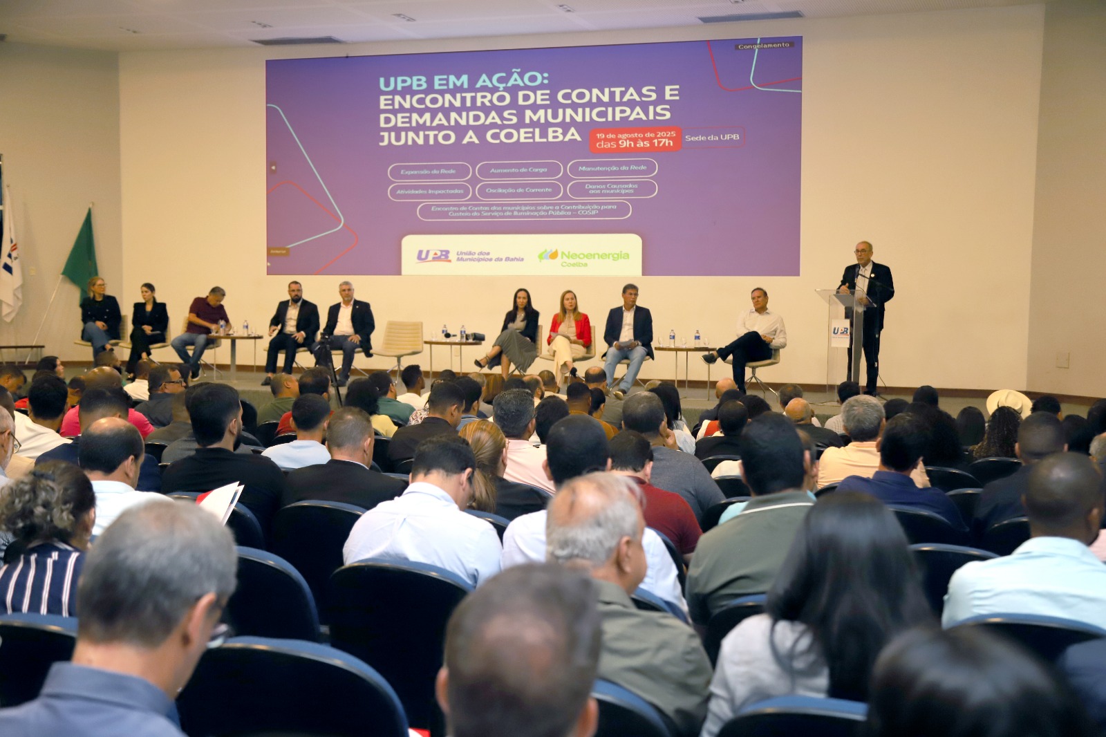 Prefeitos cobram melhoria dos serviços ofertados pele Coelba