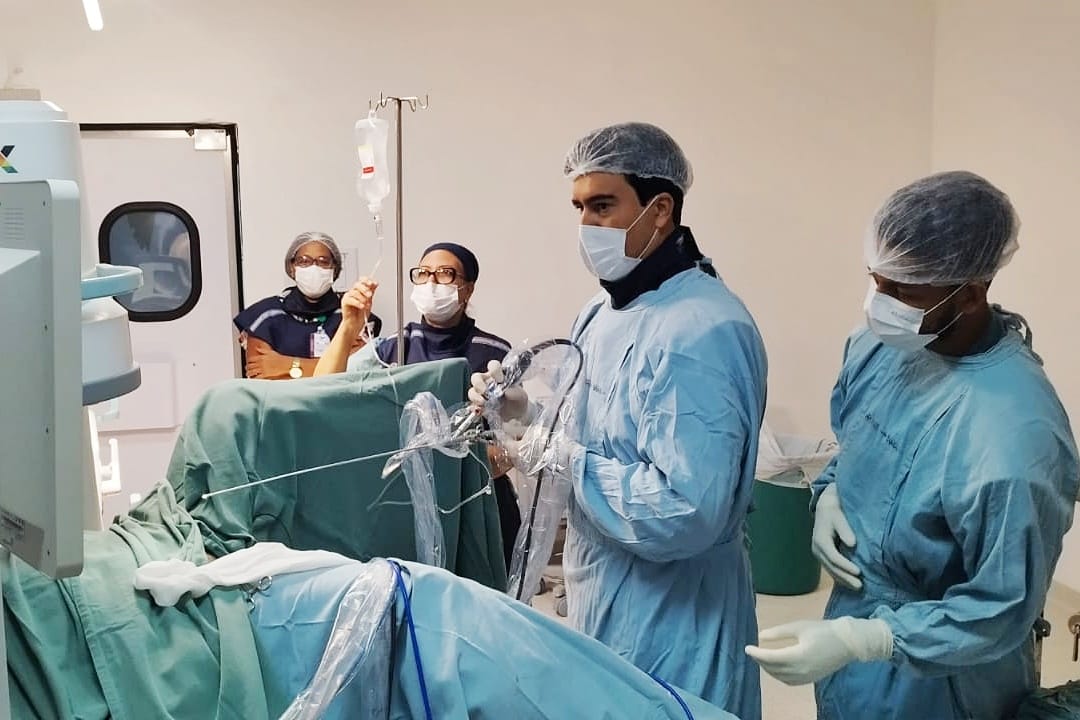 Hospital Vicentina Goulart realiza primeira cirurgia endourológica pelo SUS em Jacobina
