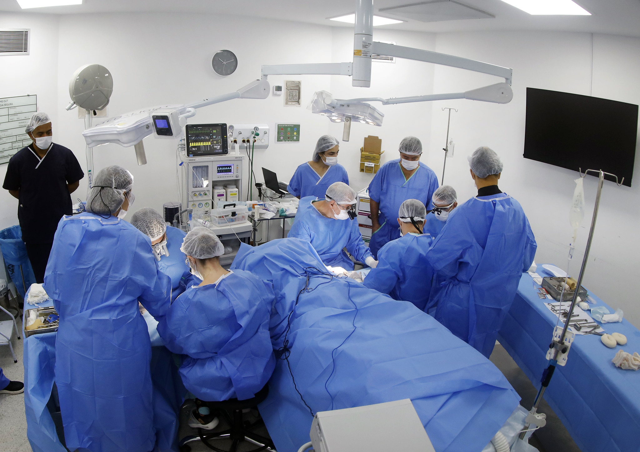 ​Hospital Ortopédico da Bahia realiza mutirão com 80 cirurgias de mão pelo SUS