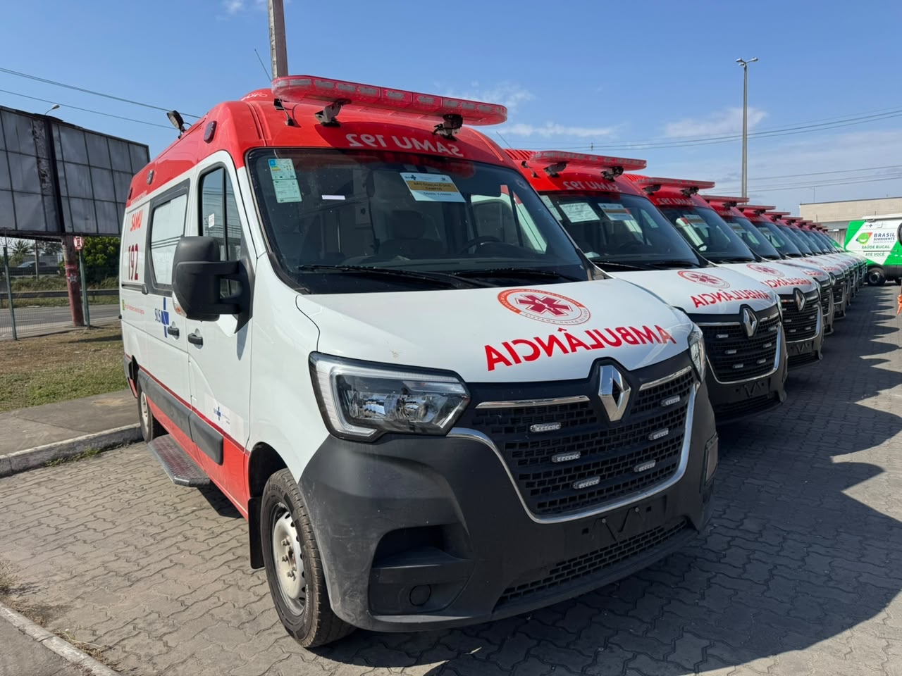 ​Bahia recebe 14 ambulâncias e inicia atendimentos de carreta especializada em cardiologia